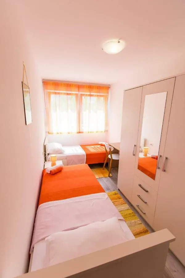 Apartment Amelia Pula
