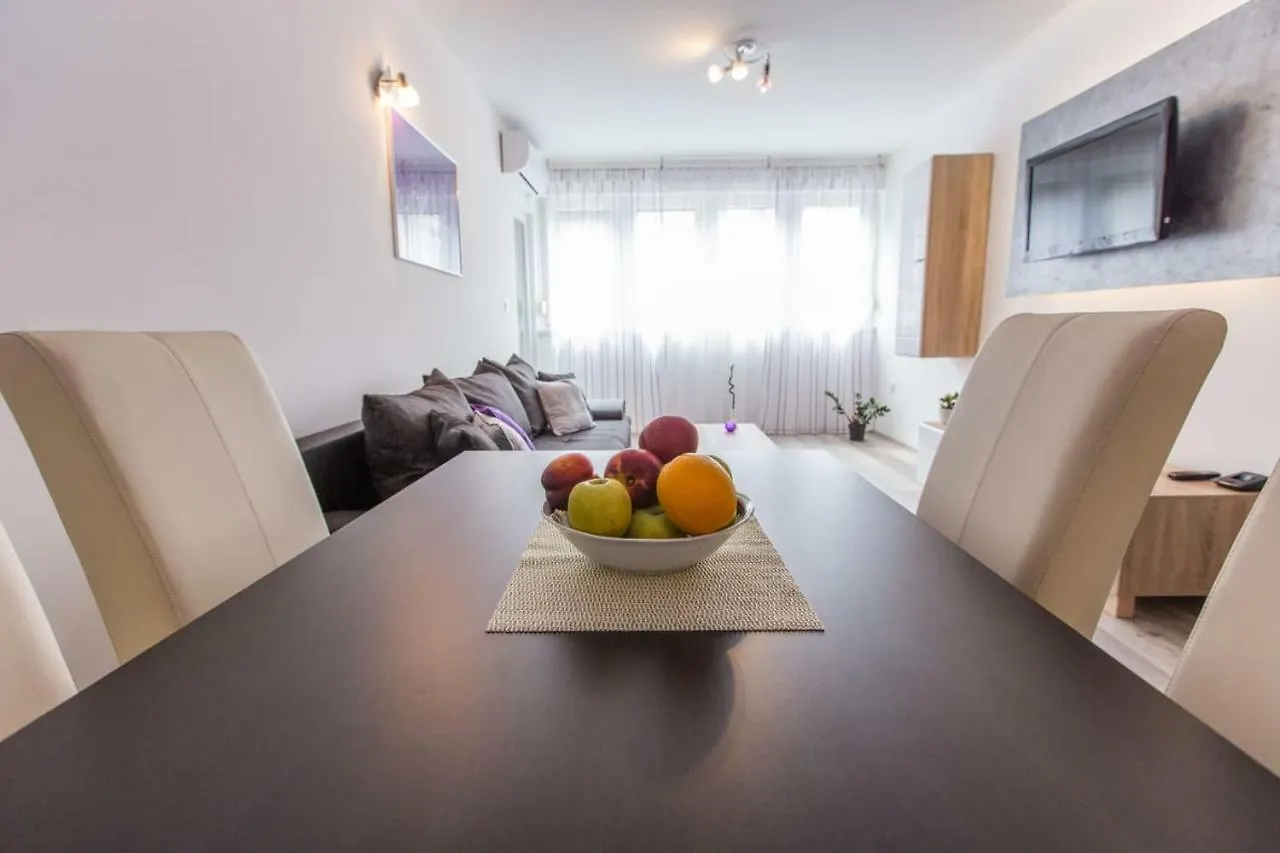 Apartment Amelia Pula