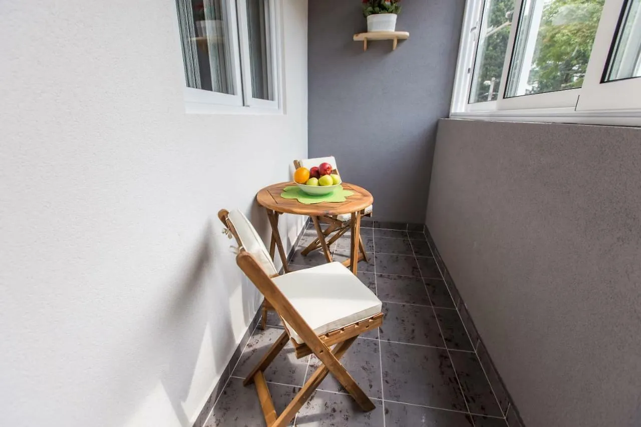 Apartment Amelia Pula